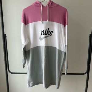 Nike Sportswear XS